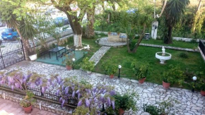 Maritsas Apartments